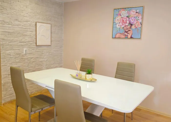 アパート Two Big Bed & Free Underground Parking *